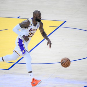 斯科特说詹姆斯该走？香农·夏普：科比最后几年你咋什么都没说？